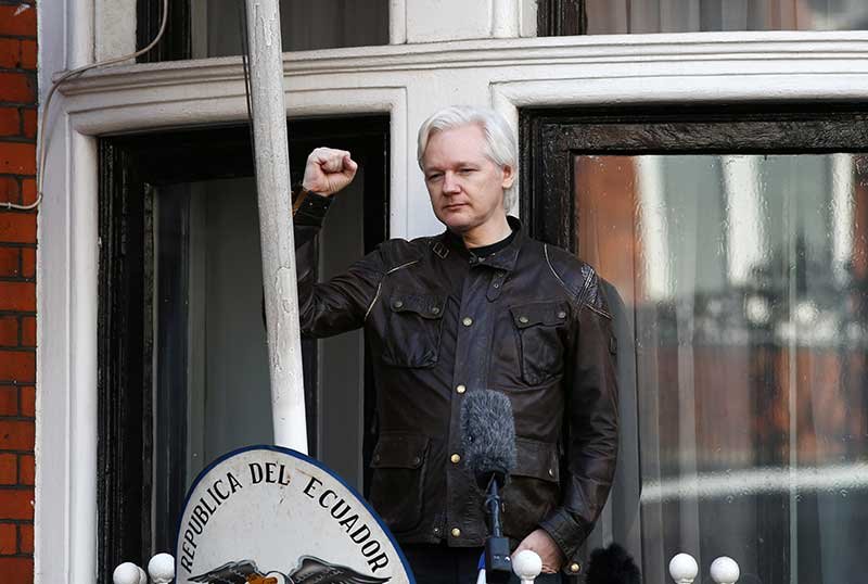 2018-10-29T215115Z_1_LYNXNPEE9S27T_RTROPTP_4_ECUADOR-ASSANGE.JPG