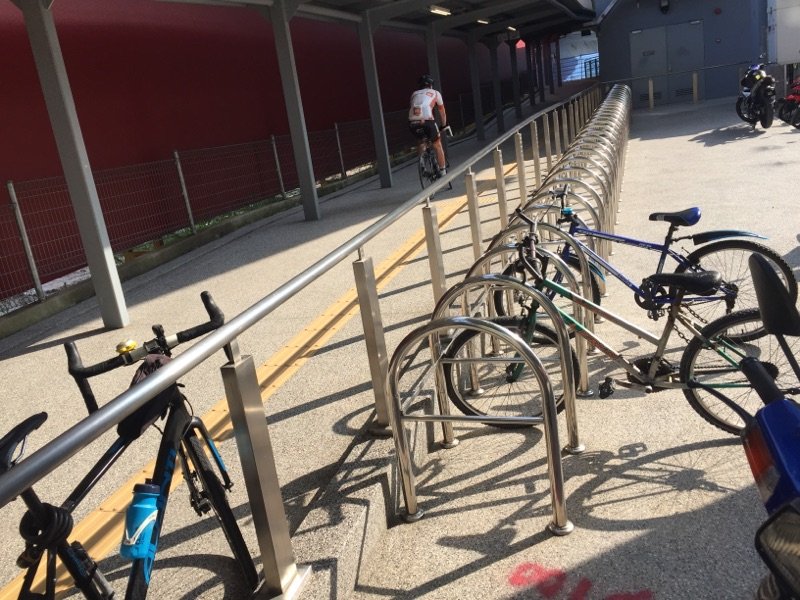 59413944_BikesinrackPBD2.jpg.7b35549cdc4426773ba6f63c7a35e0f7.jpg