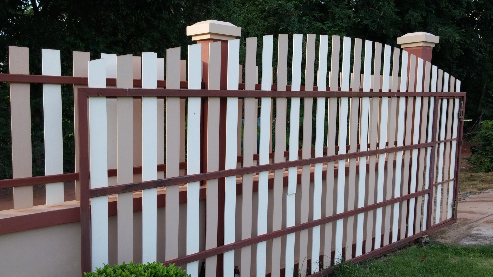 776023675_06Gate.thumb.jpg.94bae21661801c187f012132f178d4e9.jpg