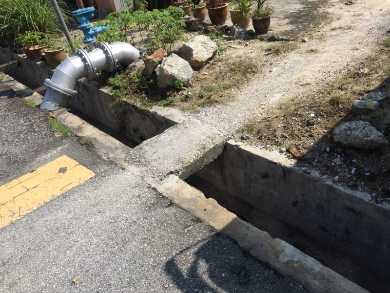 808212476_KampungPenchalaLittleBridge1.jpg.765285f14496a89dda34c9ca0a12339e.jpg