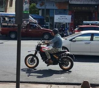 007.jpg.085f0774a863d08fc5b289a0289169b6.jpg