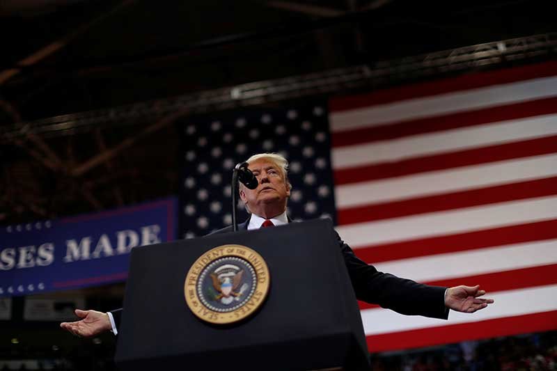 2018-11-01T011320Z_1_LYNXNPEEA022K_RTROPTP_4_USA-ELECTION.JPG