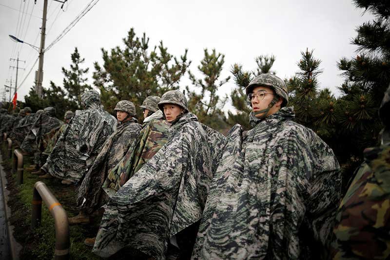 2018-11-12T031433Z_1_LYNXNPEEAB04E_RTROPTP_4_SOUTHKOREA-USA-DRILL.JPG