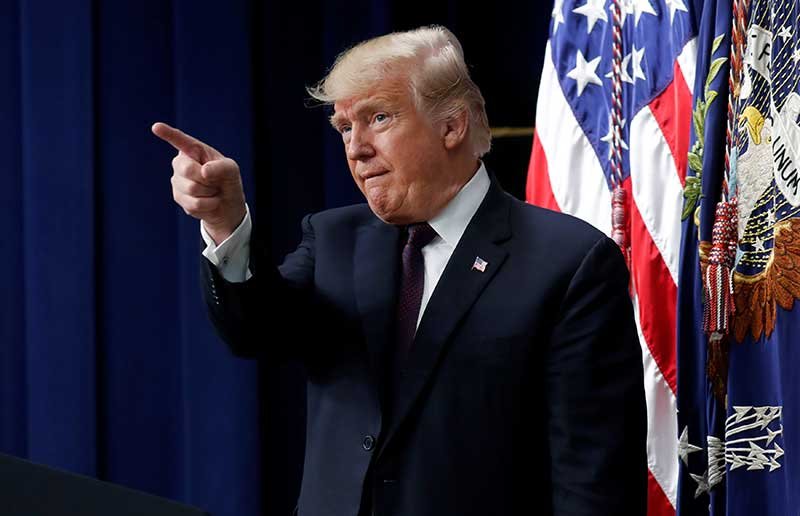 2018-11-16T020026Z_1_LYNXNPEEAF02B_RTROPTP_4_USA-TRUMP.JPG