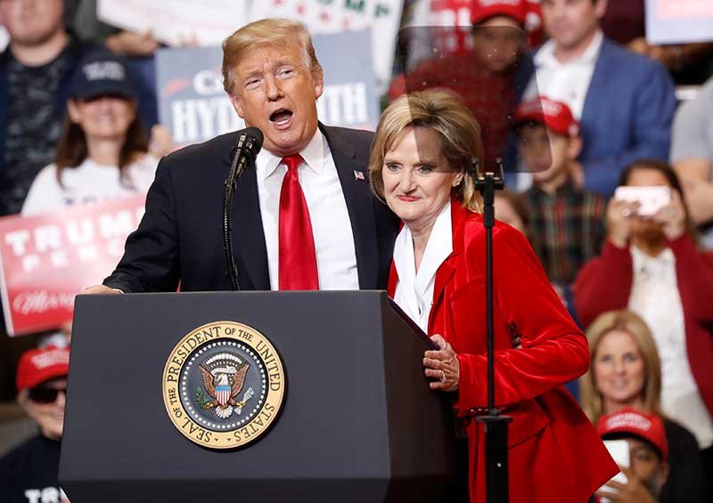 2018-11-27T042150Z_1_LYNXNPEEAQ06F_RTROPTP_4_USA-ELECTION-MISSISSIPPI.JPG