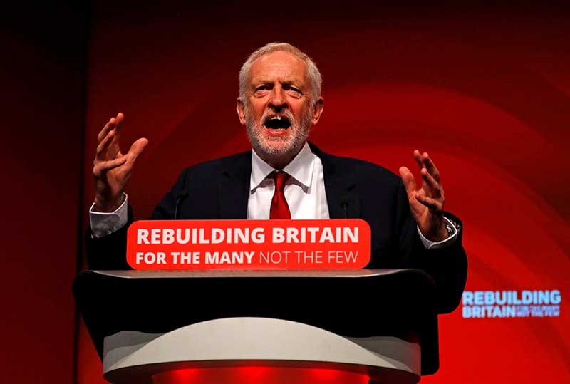 2018-11-28T230921Z_1_LYNXNPEEAR1ST_RTROPTP_4_BRITAIN-HEDGEFUNDS.JPG