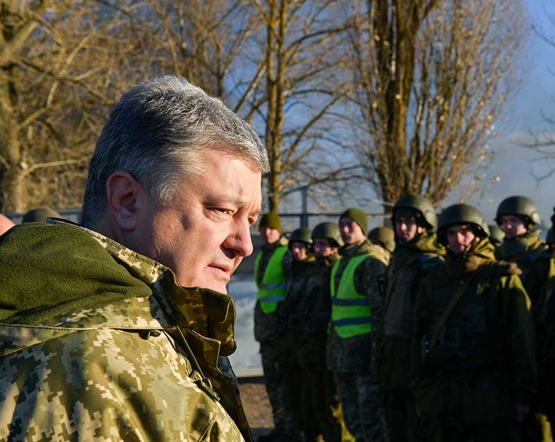 2018-11-29T011737Z_1_LYNXNPEEAS01H_RTROPTP_4_UKRAINE-CRISIS-RUSSIA.JPG