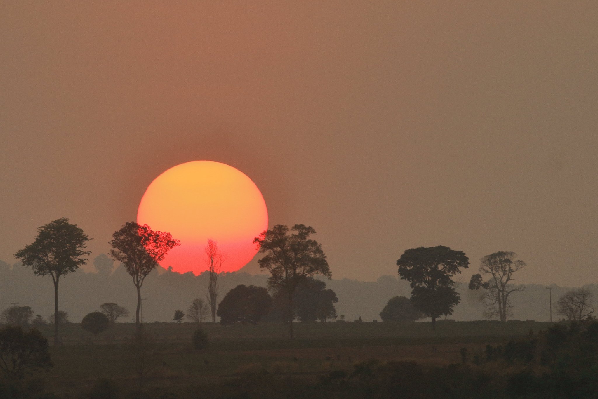 Hazy sunset 01.JPG