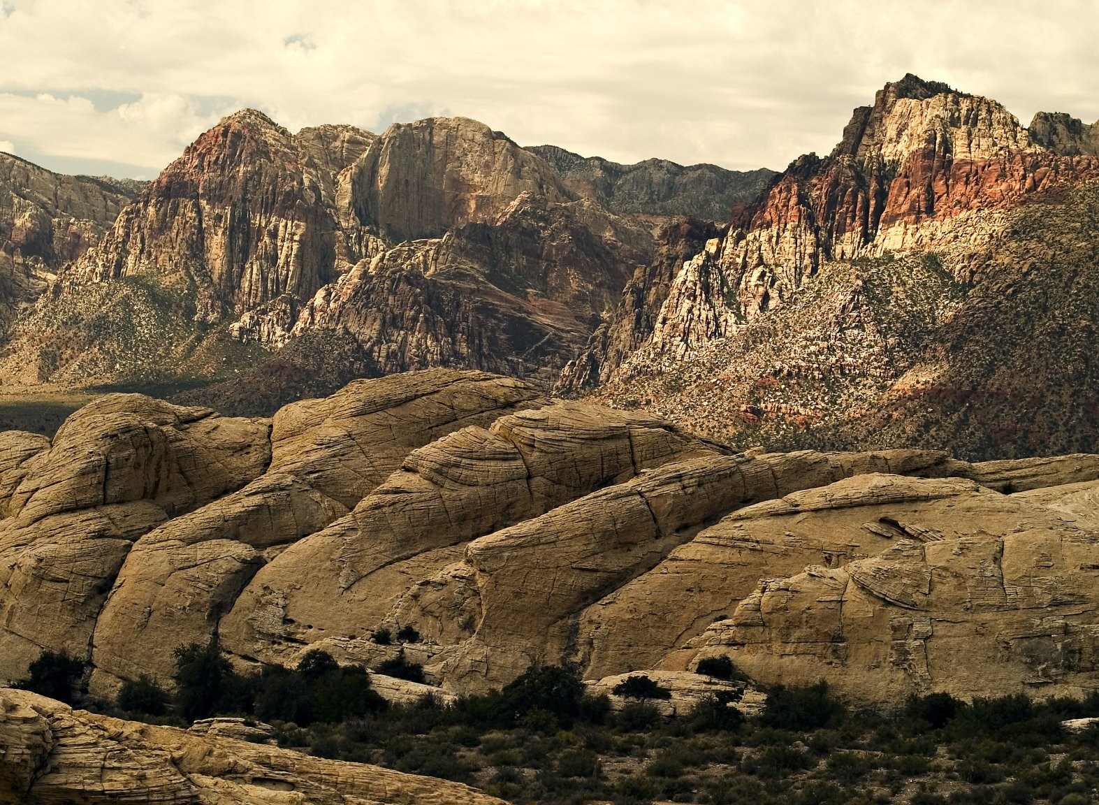 872876526_RedRockCanyon01.thumb.jpg.87e9a5c66c980cbb84fe2749121826cf.jpg