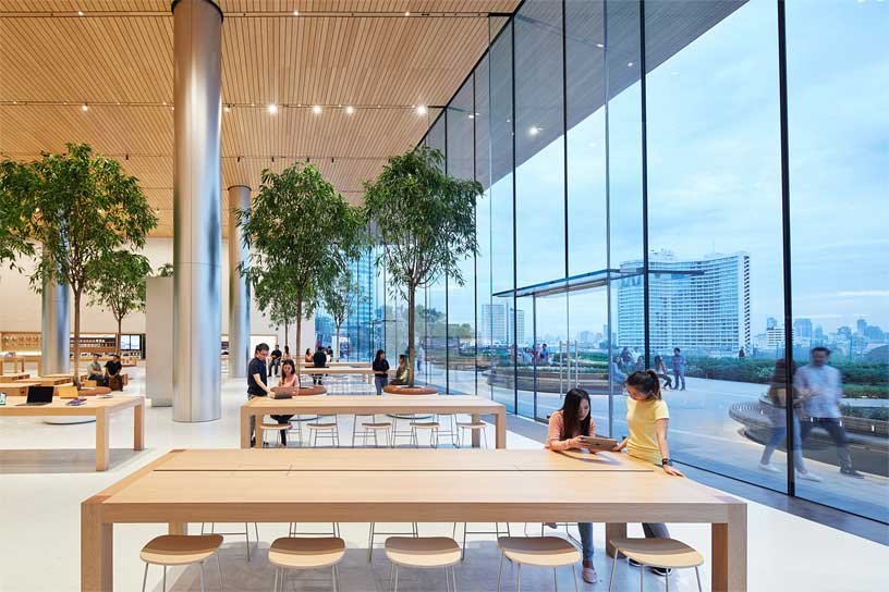 apple-bangkok_store-opening-interior_11072018_big.jpg.large.jpg