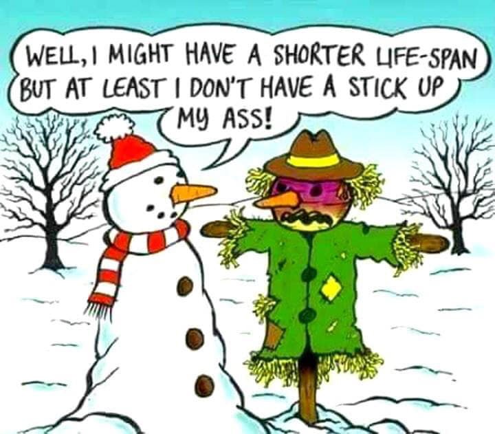 1285477809_santascarecrow.jpg.ee23f5fa67bfc2950bc57e73e5c376ea.jpg