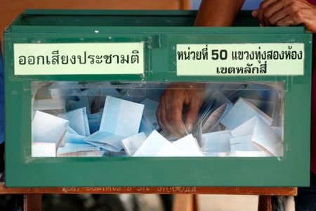 2018-12-11T053103Z_1_LYNXMPEEBA0A5_RTROPTP_2_THAILAND-POLITICS.jpg