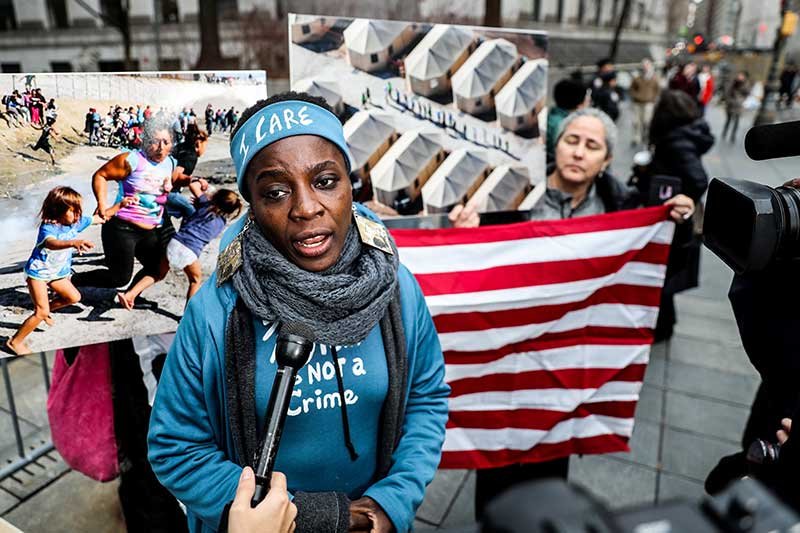 2018-12-17T235405Z_1_LYNXMPEEBG1YE_RTROPTP_4_NEW-YORK-STATUE.JPG