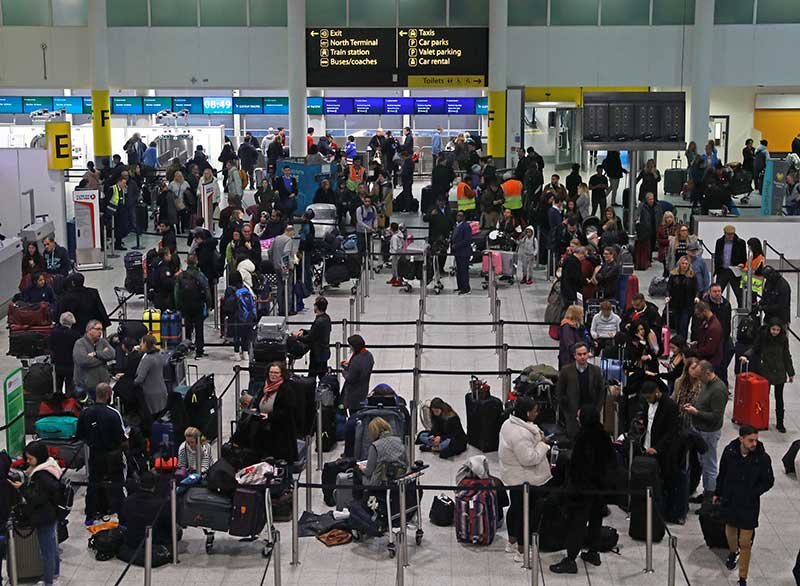 2018-12-20T211335Z_1_LYNXNPEEBJ1VL_RTROPTP_4_BRITAIN-DRONES-GATWICK.JPG