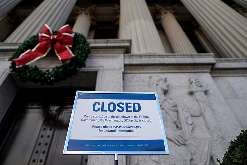 2018-12-23T160731Z_1_LYNXNPEEBM0DF_RTROPTP_4_USA-CONGRESS-BUDGET.JPG