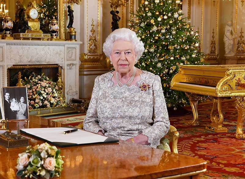 2018-12-24T025809Z_1_LYNXNPEEBN032_RTROPTP_4_BRITAIN-ROYALS-QUEEN.JPG