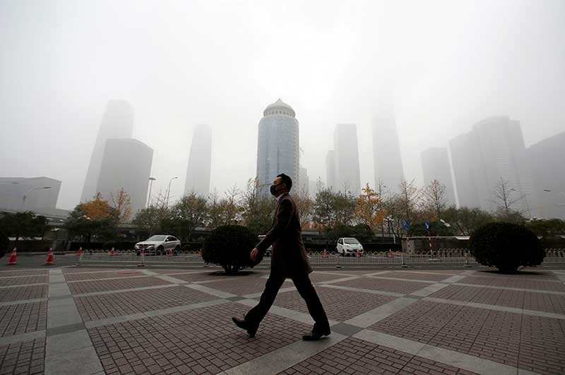 2018-12-25T062723Z_1_LYNXNPEEBO05Z_RTROPTP_4_CHINA-POLLUTION.JPG