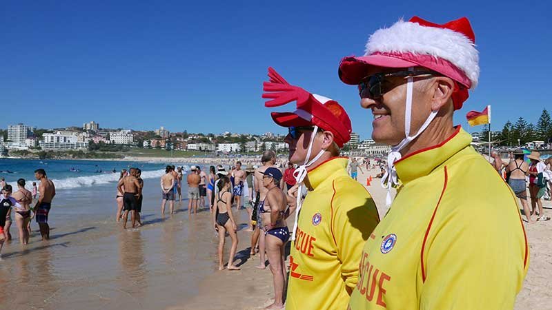 2018-12-28T032933Z_1_LYNXNPEEBR03J_RTROPTP_4_CHRISTMAS-SEASON-AUSTRALIA.JPG