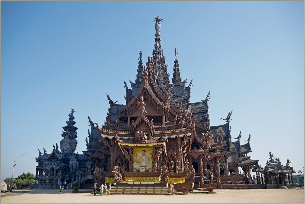 P1060129_Pattaya_truth_sanctuary.JPG.dcbee40846f87c274dd0ba5f1b84edd6.JPG