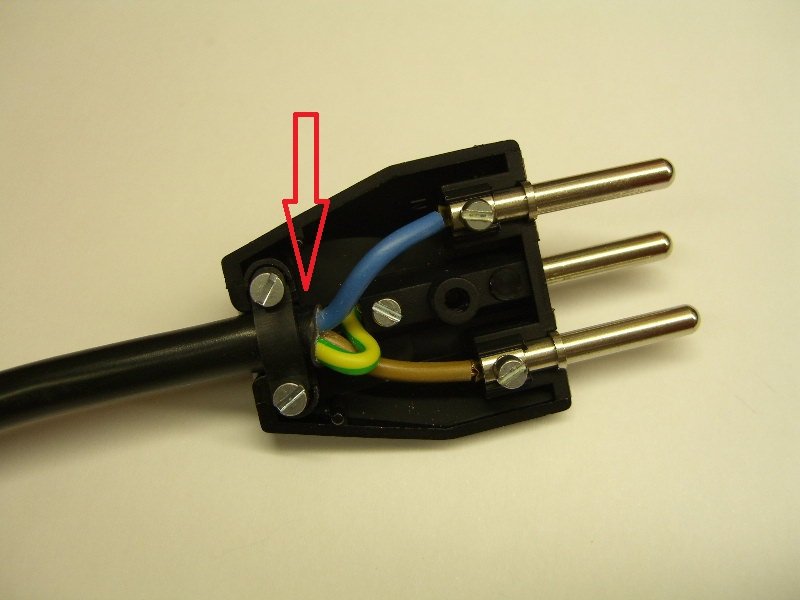 elektrostecker_anschliessen_0011.jpg.087157985c7dac0b6218bf6fd310234c.jpg