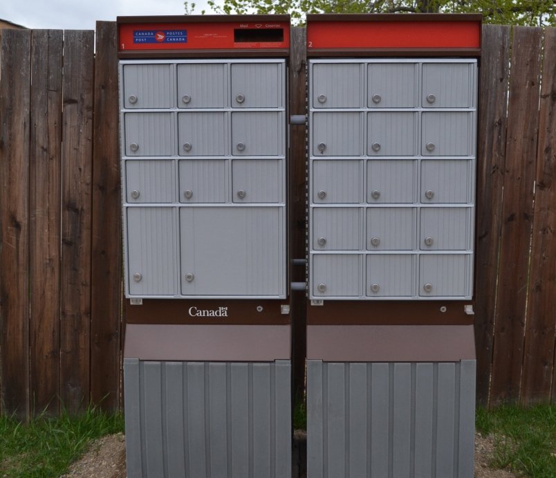 super-mailboxes.jpg.ee7973e78a23812086795e3fcf66b8b5.jpg