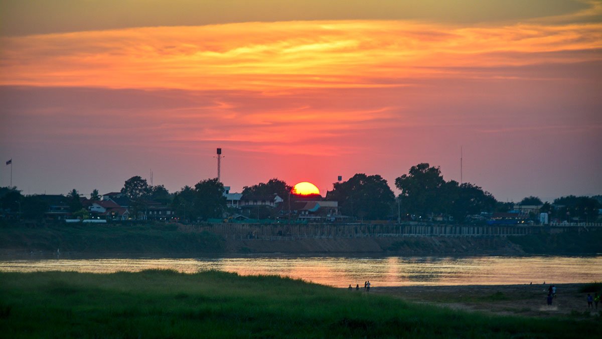 vientiane-20181227-002-2-1200px.jpg.096d510daf7074cd280631c07c85d45d.jpg