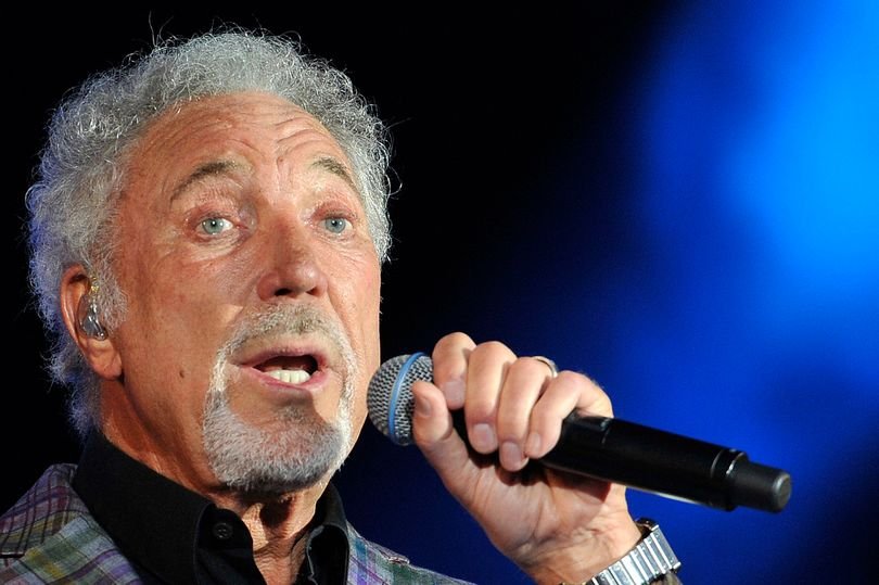 1_Tom-Jones.jpg