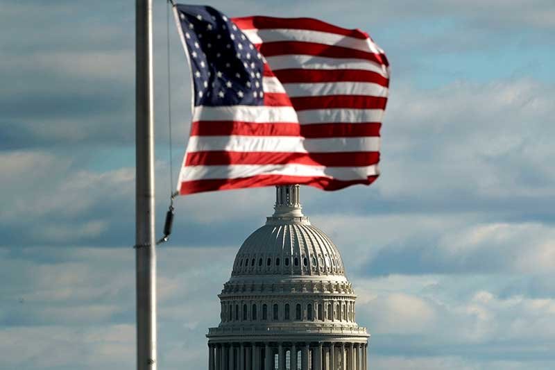2019-01-03T060957Z_1_LYNXNPEF0205P_RTROPTP_4_USA-SHUTDOWN.JPG
