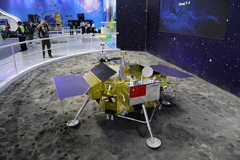 2019-01-03T071250Z_1_LYNXNPEF02088_RTROPTP_4_CHINA-MOON.JPG