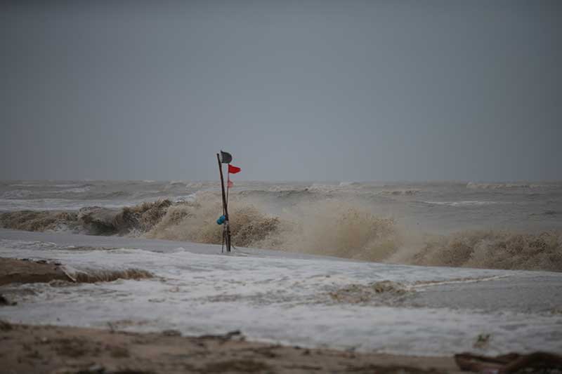 2019-01-04T082107Z_1_LYNXNPEF030EE_RTROPTP_4_ASIA-STORM-THAILAND.jpg
