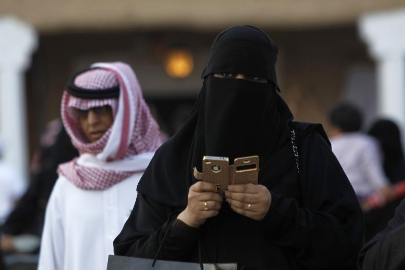 2019-01-06T194041Z_1_LYNXNPEF050LR_RTROPTP_3_SAUDI-TELECOM.JPG