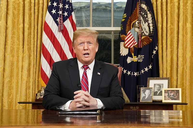 2019-01-09T022716Z_1_LYNXNPEF08037_RTROPTP_4_USA-SHUTDOWN-ADDRESS.JPG