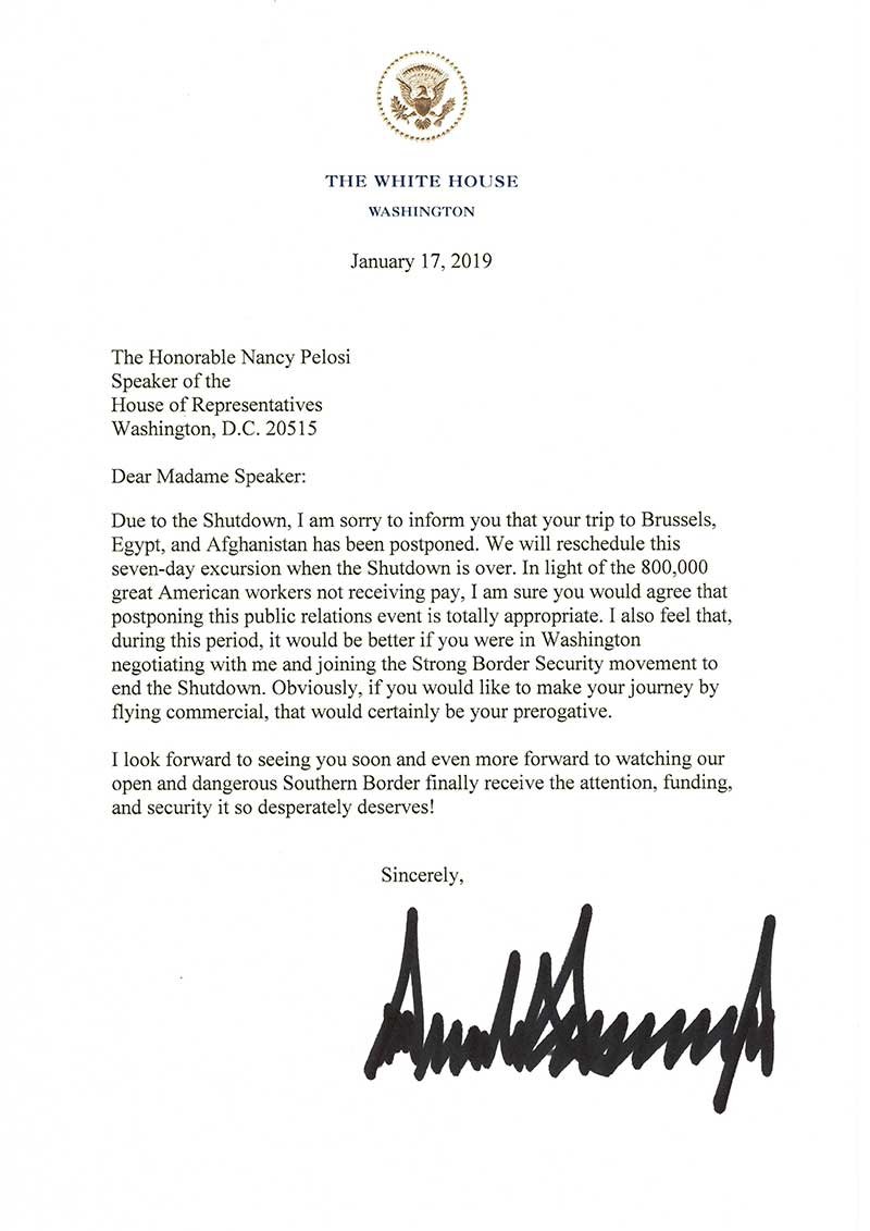 2019-01-17T200250Z_1_LYNXNPEF0G1WX_RTROPTP_4_USA-SHUTDOWN-PELOSI.JPG