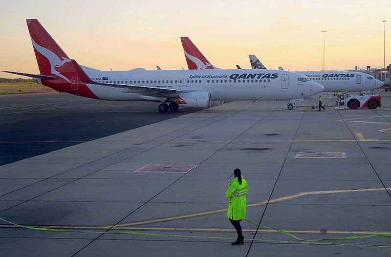 2019-01-28T013018Z_1_LYNXNPEF0R016_RTROPTP_4_QANTAS-LONGHAUL.JPG