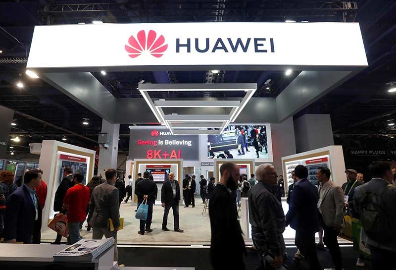 2019-01-28T215926Z_3_LYNXNPEF0R1KW_RTROPTP_4_USA-CHINA-HUAWEI-TECH.JPG