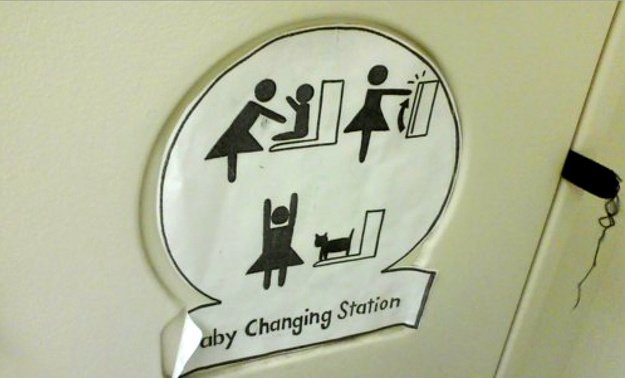 36785213_Babychanging.jpg.a4911a077bf6f3f86fd48c73fd755ead.jpg