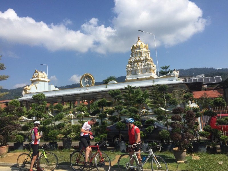 415231315_Indiantemple190106b.jpg.b5082c619a7f8843fb5cc525634e28b7.jpg