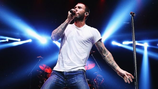 _105171389_maroon5_976.jpg
