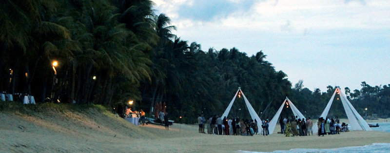 wIMG_5778_Wedding-on-beach_w800.jpg.403994460639230634cf1dfce7259fc7.jpg