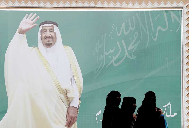 2019-02-04T144454Z_1_LYNXNPEF1316I_RTROPTP_4_SAUDI-WOMEN-GUARDIANSHIP.JPG