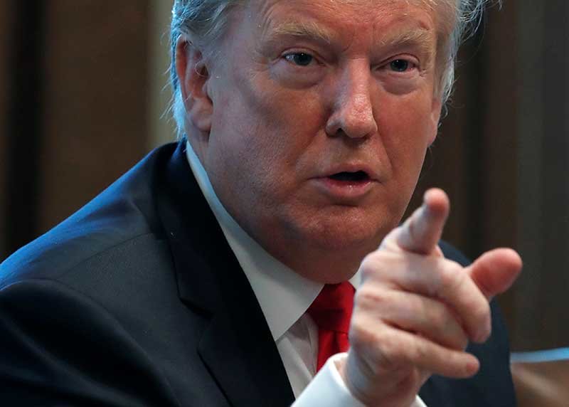 2019-02-05T012414Z_1_LYNXNPEF1403X_RTROPTP_4_USA-TRUMP.JPG