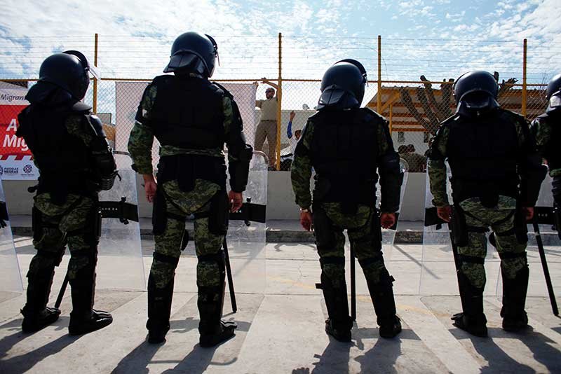 2019-02-07T023001Z_1_LYNXNPEF1603V_RTROPTP_4_USA-IMMIGRATION-CARAVAN.JPG