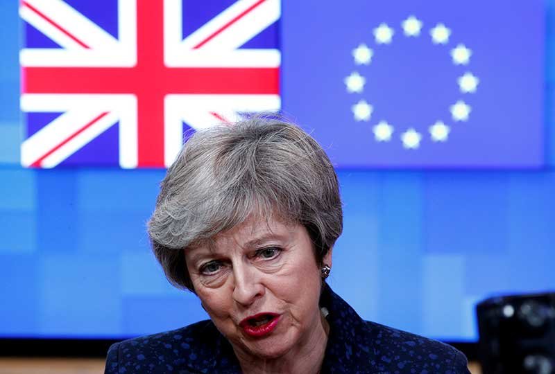 2019-02-11T231327Z_1_LYNXNPEF1A1RO_RTROPTP_4_BRITAIN-EU-MAY-TUSK.JPG