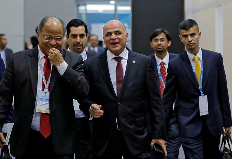 2019-02-12T195950Z_1_LYNXNPEF1B1T8_RTROPTP_4_VENEZUELA-POLITICS-CRUDE-EXPORTS.JPG