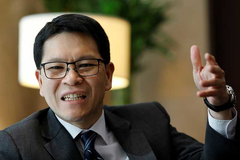 2019-02-14T065051Z_1_LYNXNPEF1D0DK_RTROPTP_4_THAILAND-ECONOMY-CENBANK.JPG