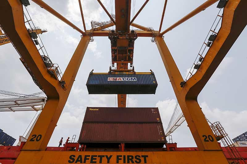 2019-02-22T041630Z_1_LYNXNPEF1L06Q_RTROPTP_4_THAILAND-ECONOMY-TRADE.JPG