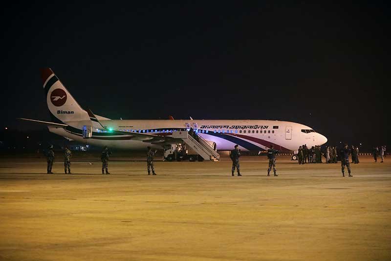 2019-02-24T170058Z_1_LYNXNPEF1N0Q3_RTROPTP_4_BANGLADESH-AIRLINES-HIJACKING.JPG