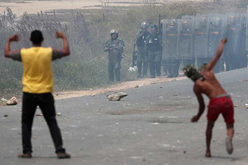 2019-02-24T184811Z_1_LYNXNPEF1N0SB_RTROPTP_4_VENEZUELA-POLITICS-BRAZIL.JPG