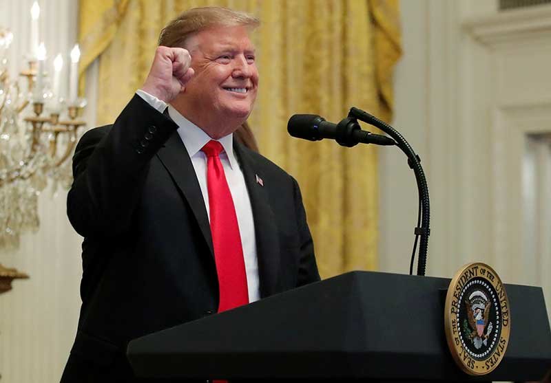 2019-02-24T235246Z_1_LYNXNPEF1N0YM_RTROPTP_4_USA-TRUMP.JPG