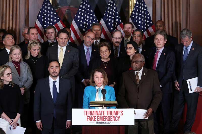 2019-02-26T061909Z_1_LYNXNPEF1P0BX_RTROPTP_4_USA-TRUMP-CONGRESS.JPG